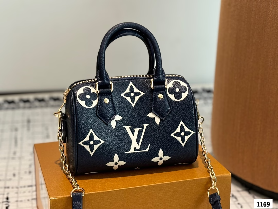 Louis new arrival speedy bag size 20cm