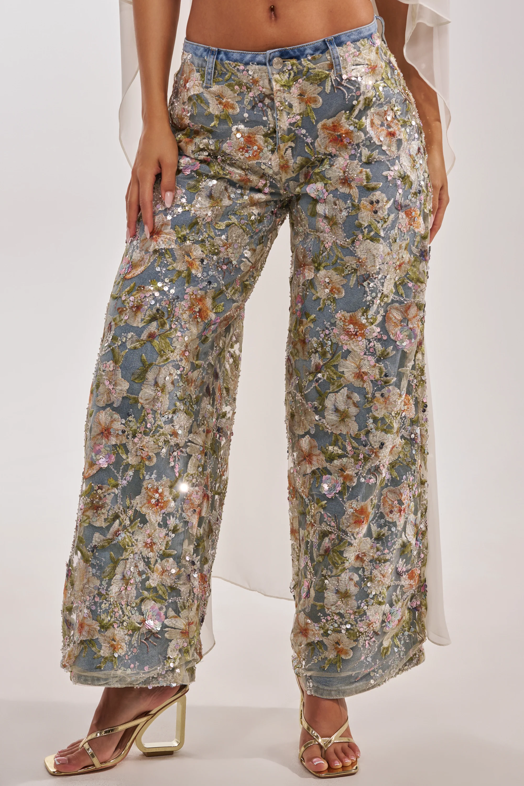 IRIS RELAXED DENIM WITH FLORAL OVERLAY - Akira Store