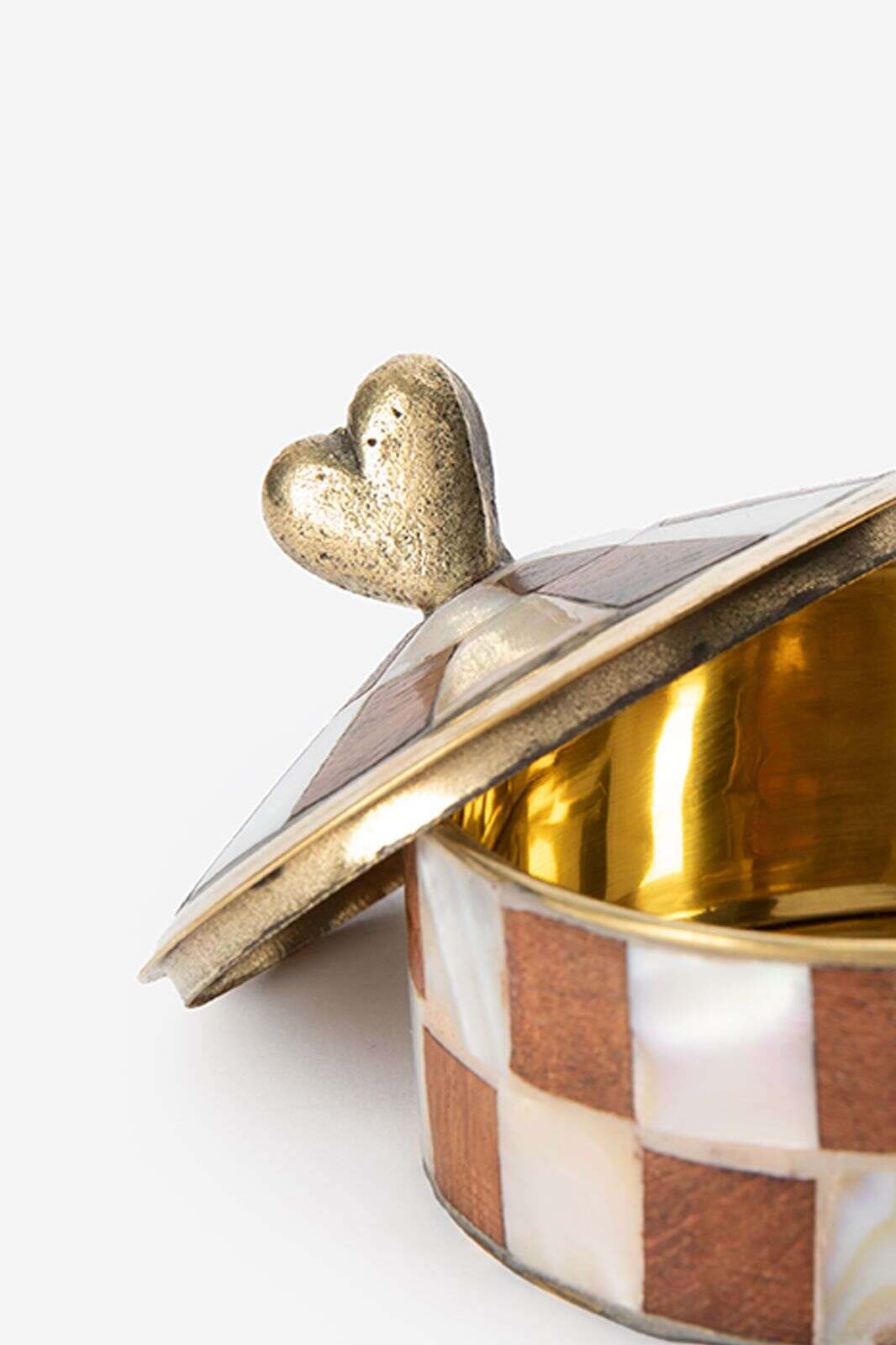 Lichtbruin geblokt messing doosje