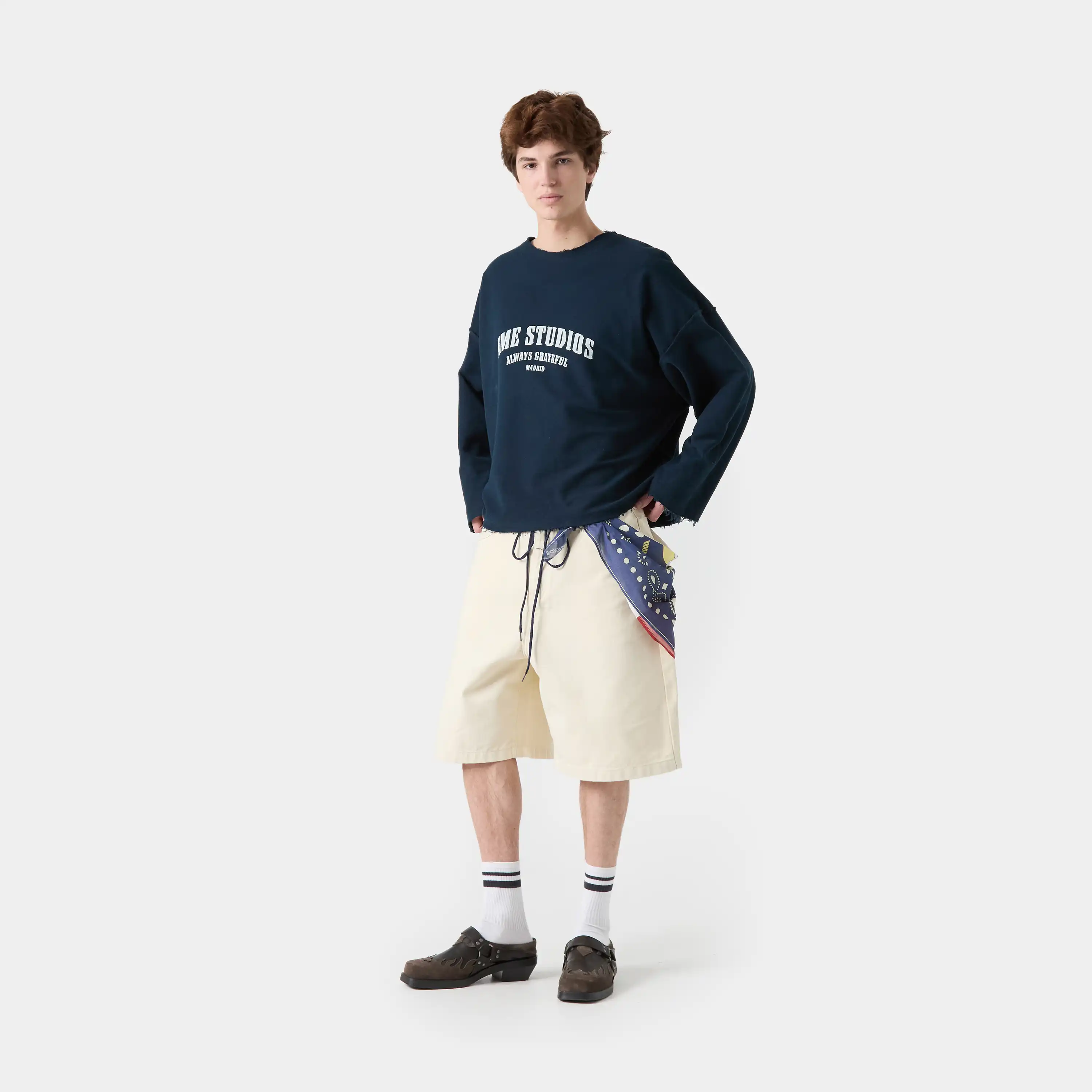 Suty Navy Reverse Crewneck