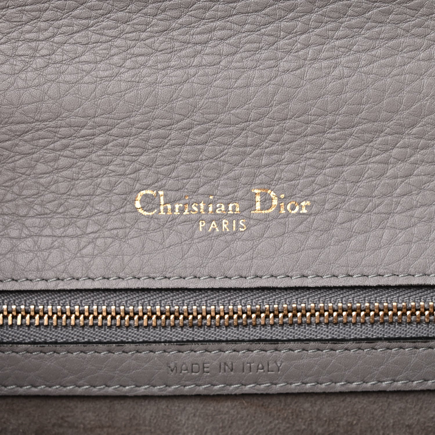Grained Calfskin Medium Diorama Flap Bag Gris