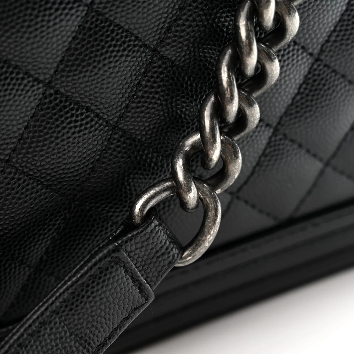 Caviar Quilted New Medium Boy Flap Black