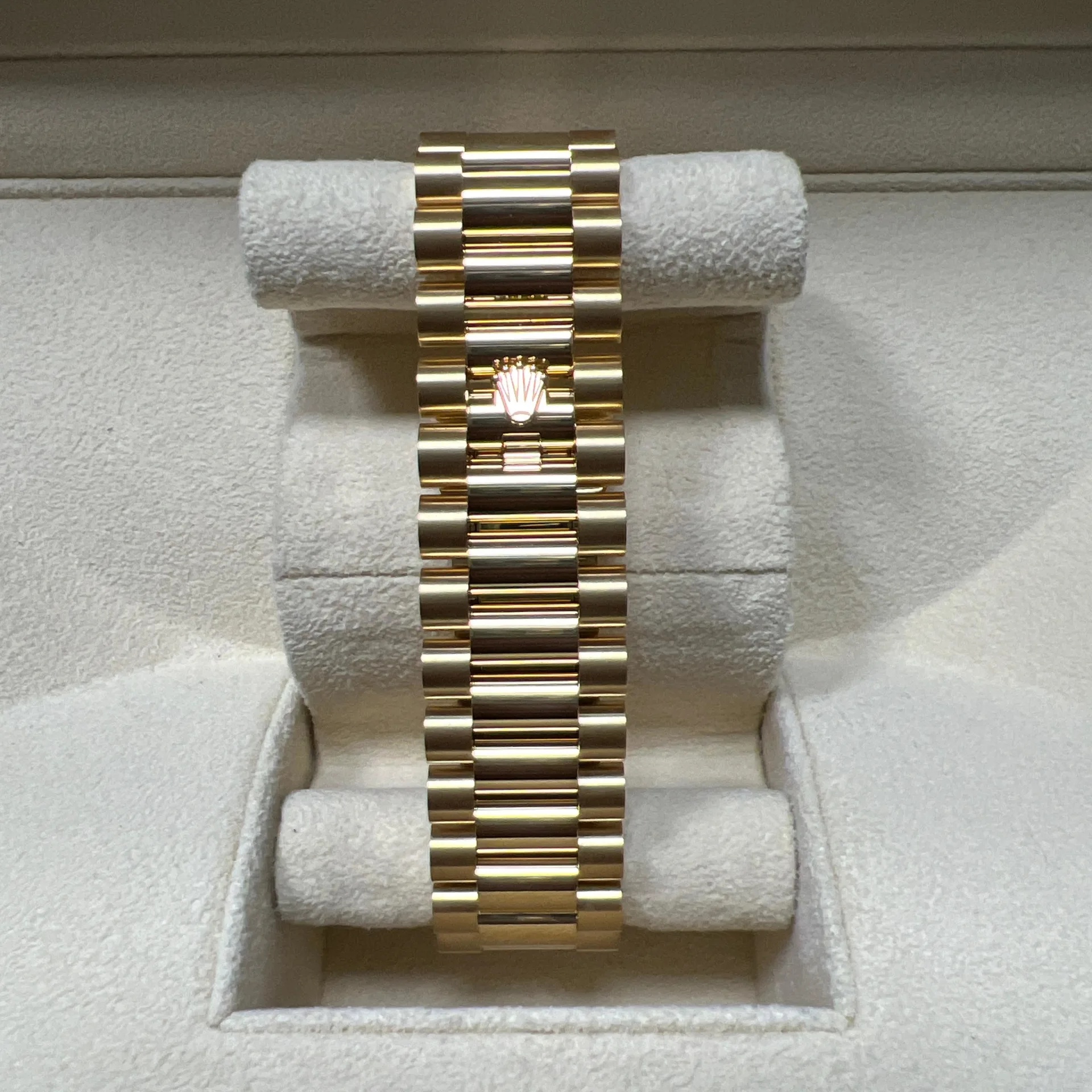 [Super Clone]RLX Day-Date 40mm White Mother-of-Pearl Dial President Watch 228348RBR-0046