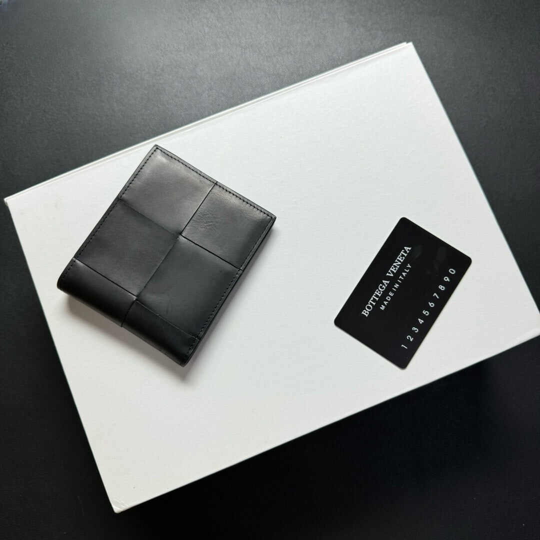 【ボッテガヴェネタ】人気★カセット 二つ折り財布  黒