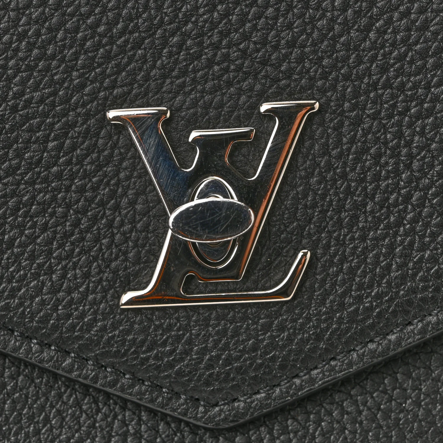 Soft Calfskin My Lockme Chain Pochette Black