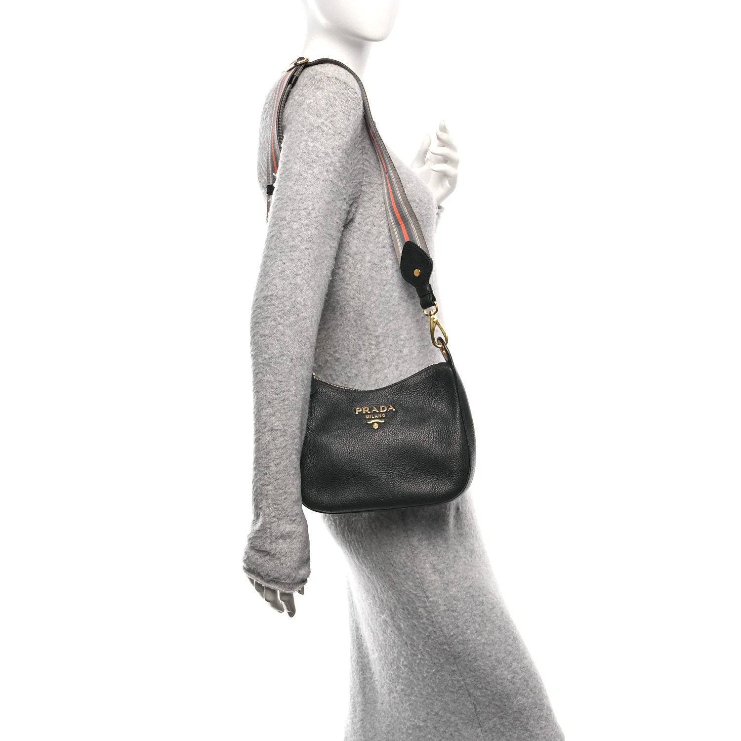 Vitello Phenix Zippered Messenger Hobo Black