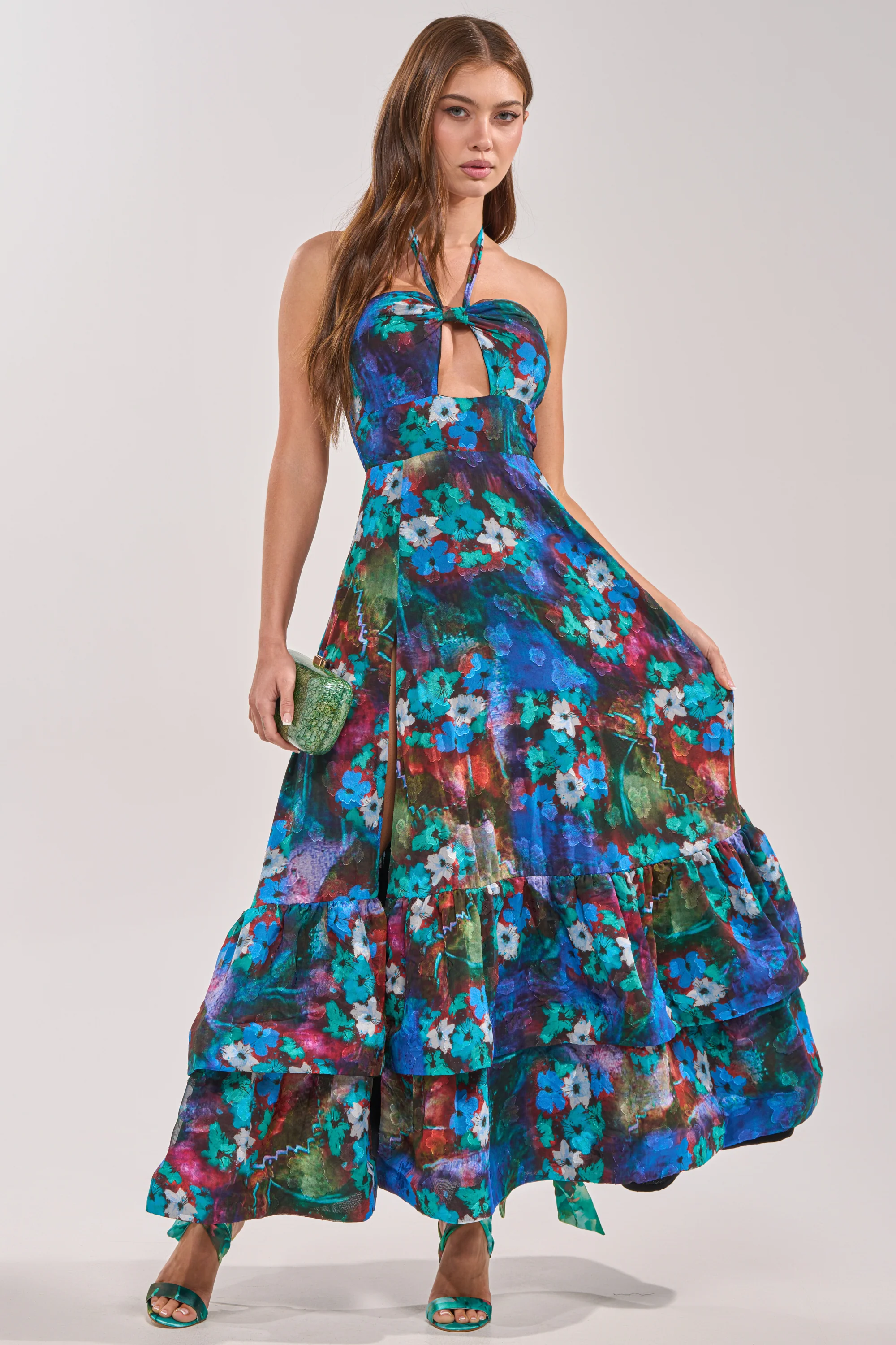 HEADLINE WORTHY FLORAL MAXI DRESS - Akira Store