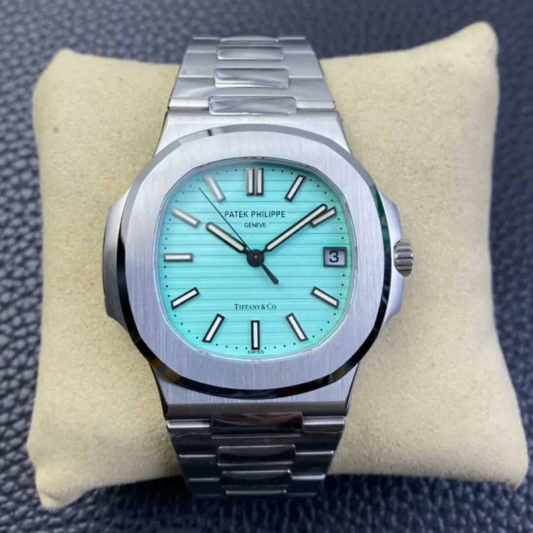 Patek Philippe Nautilus 5711 / 1A-018 3K Factory Blue Dial