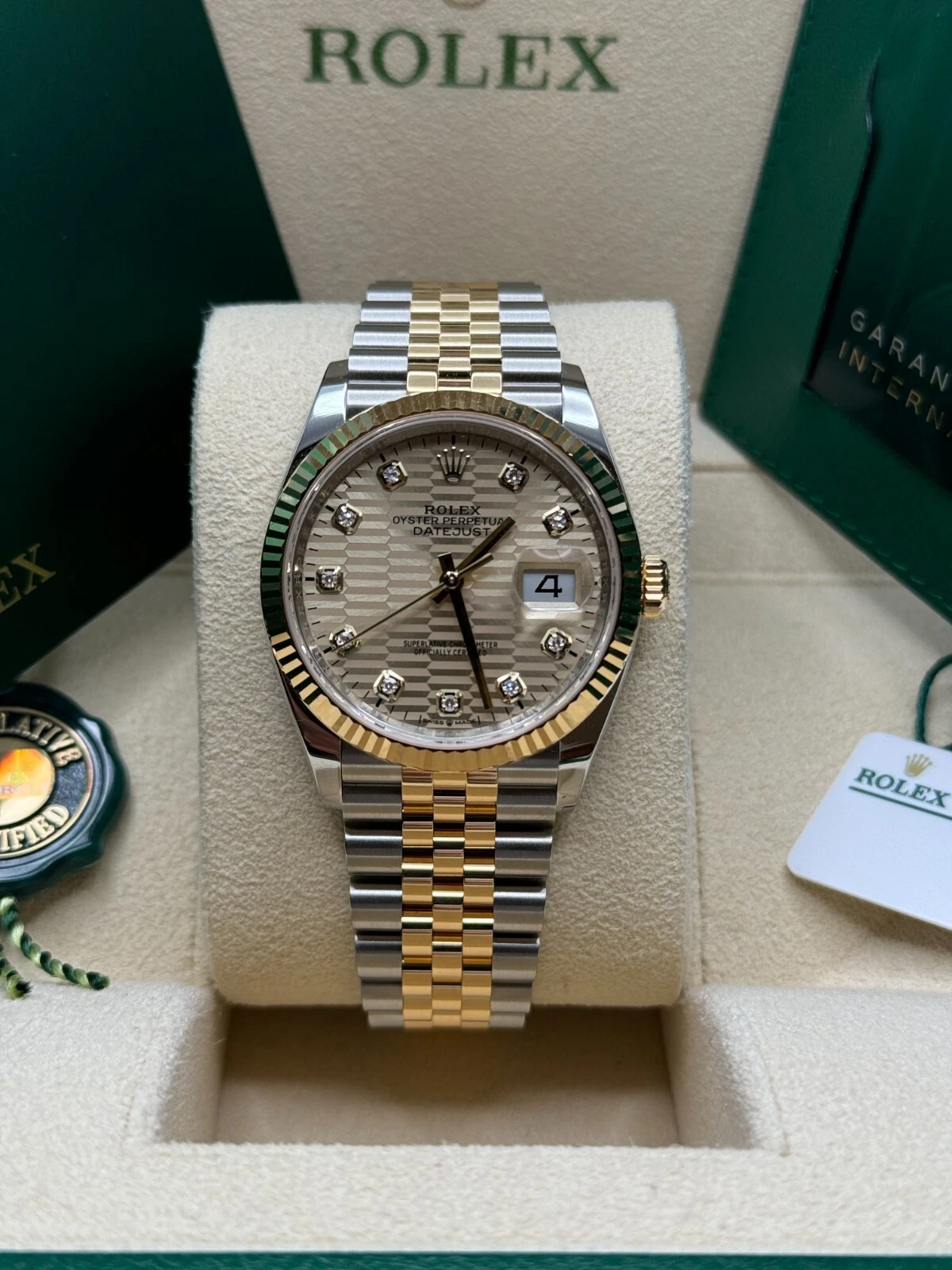 [Super Clone]RLX  Datejust 36mm 126233-0045 Champagne Fluted Motif Diamond Dial Jubilee Bracelet