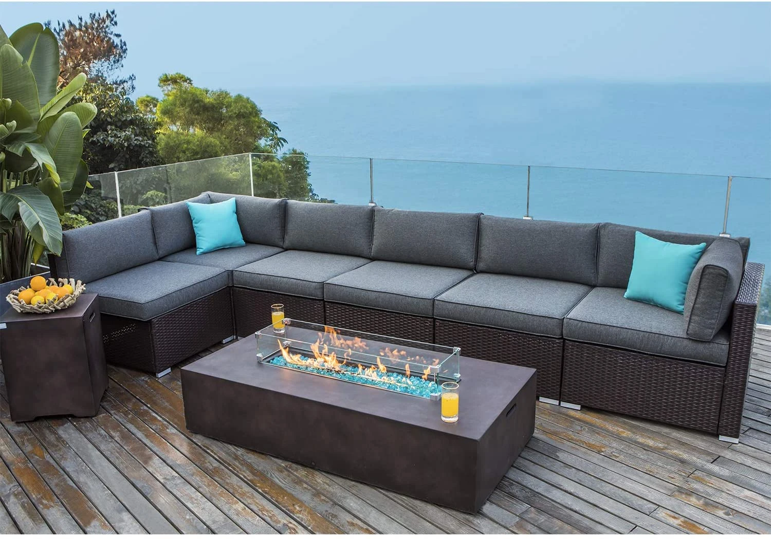 Ensemble de jardin COSIEST 8 pièces en résine tressée avec table brasero, couleur marron chocolat, comprenant un canapé d'angle et une table brasero rectangulaire en bronze (56 x 28 pouces, 50 000 BTU) et un réservoir extérieur (9 kg).
