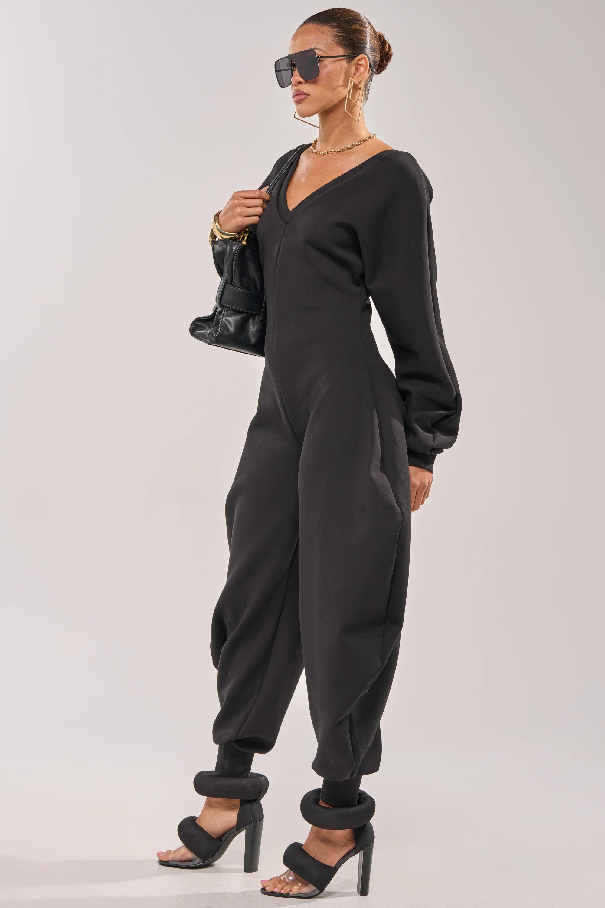 COMFY COZY JUMPSUIT IN BLACK - Akira Store