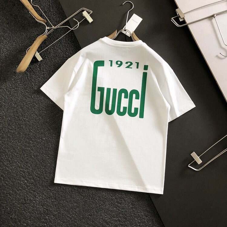 【Gucci 】（グッチ）半袖 男女兼用、ご好評に付き再入荷！Tシャツ