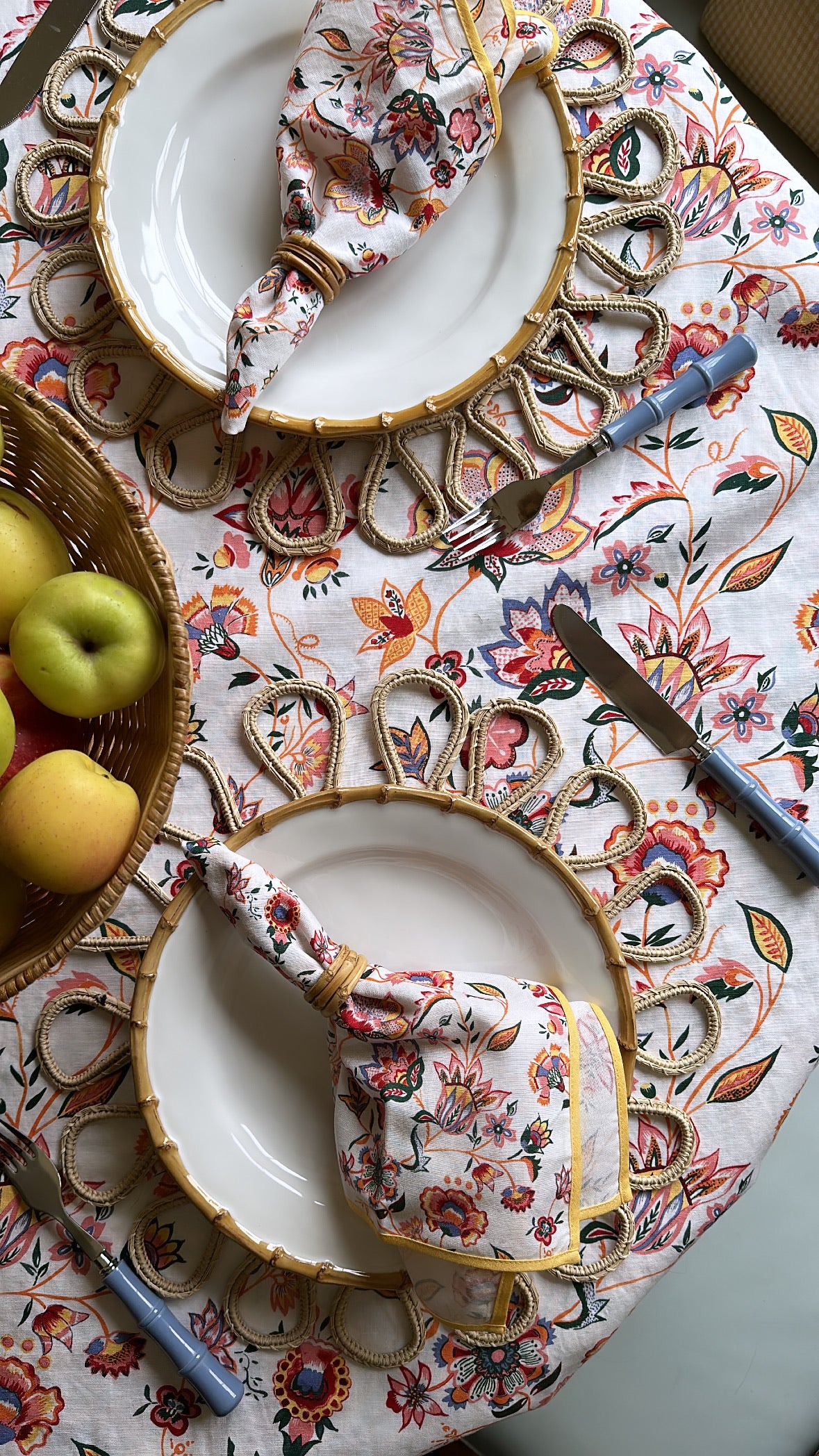 Jacobean Floral Tablecloth, Multi