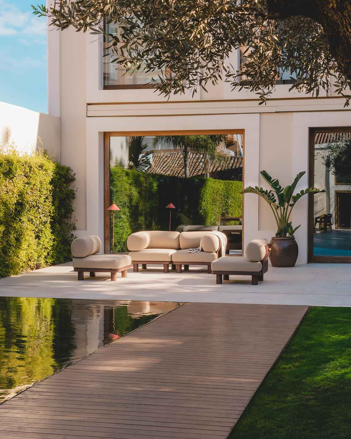 Lantana - Sofá Modular de Jardín 4 Piezas con 2 Módulo Esquinero y 2 Módulo Central de Aluminio y Tela Lantana