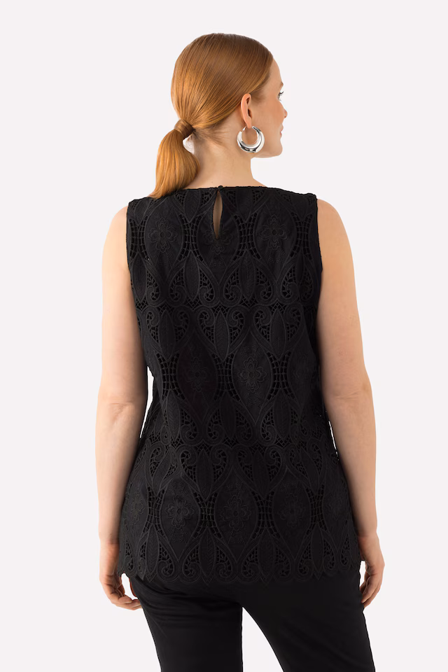 Layered Lace Sleeveless Blouse