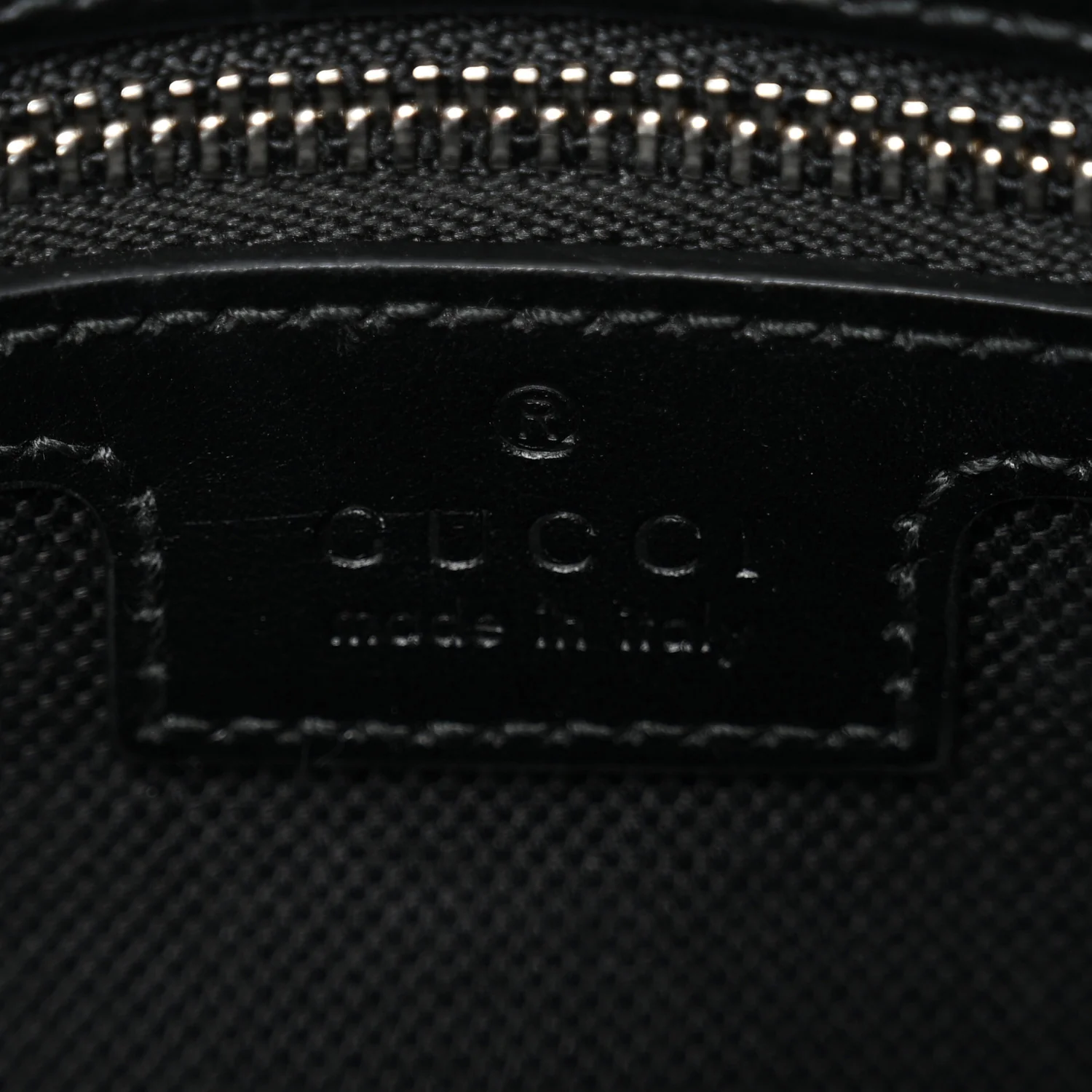 GG Supreme Monogram Small Crossbody Bag Black