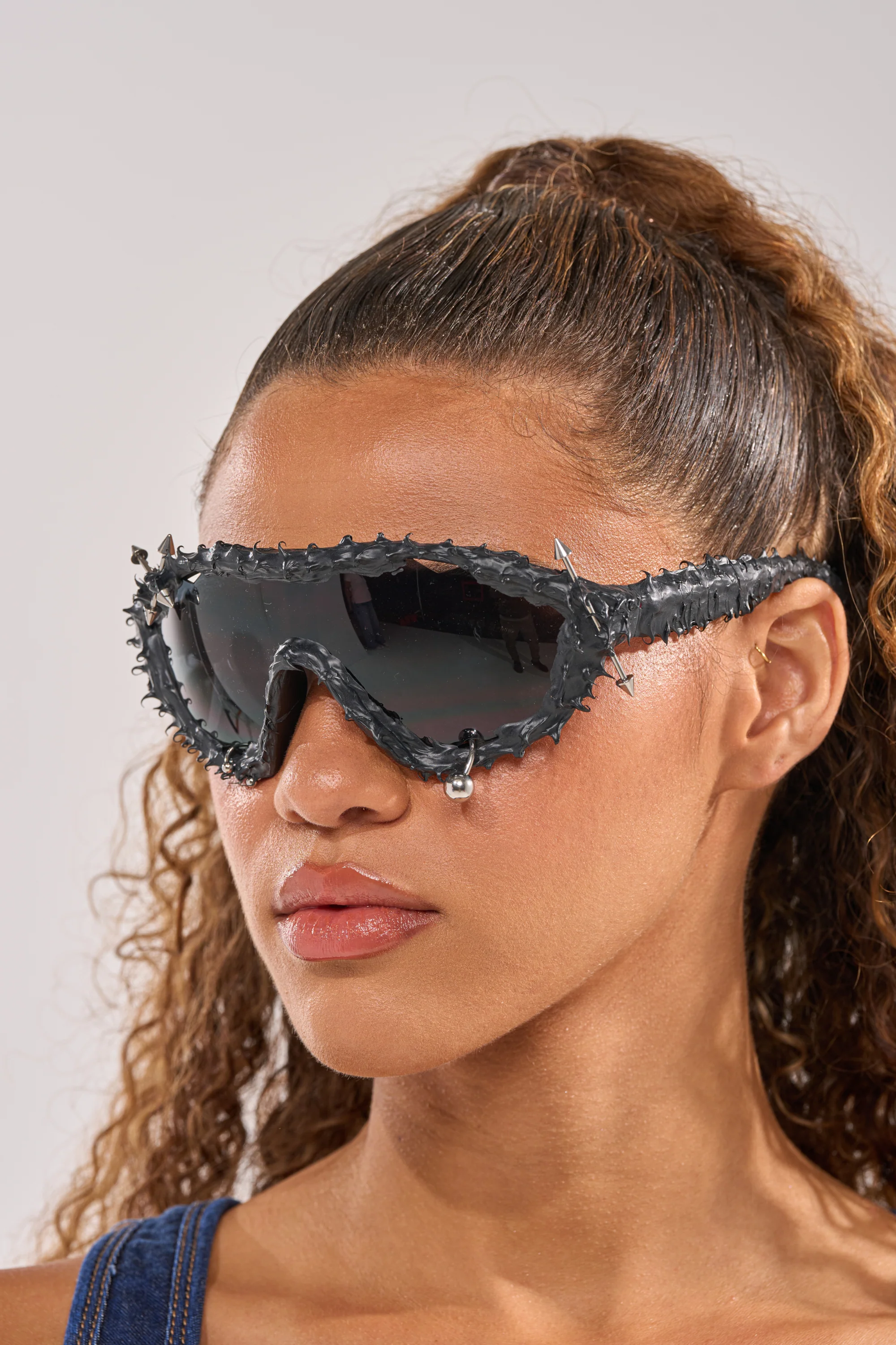 DANGER SPIKES SUNGLASSES - Akira Store