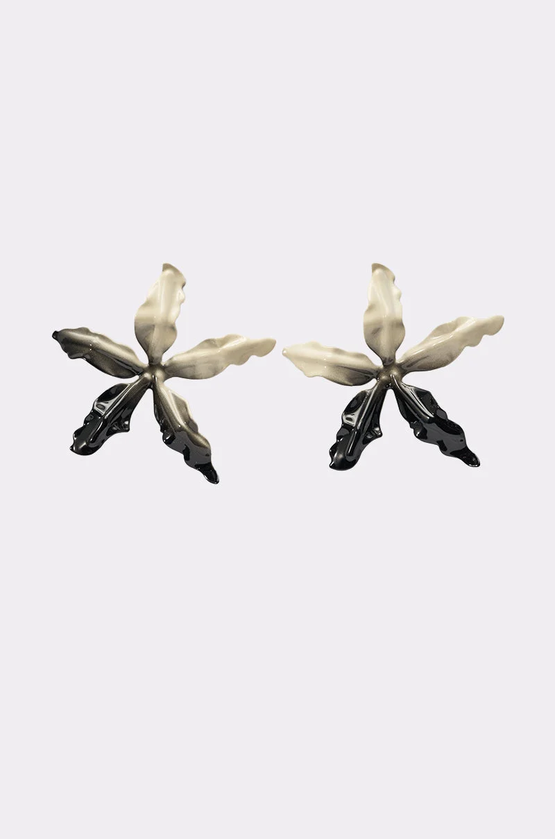 TAKE A TRIP EARRING - Akira Store