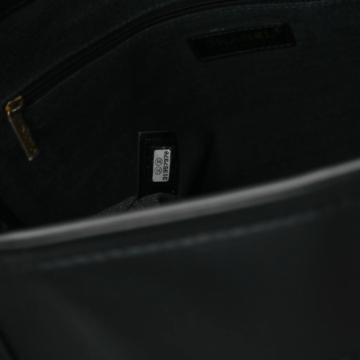 Calfskin Medium Deauville Tote Black