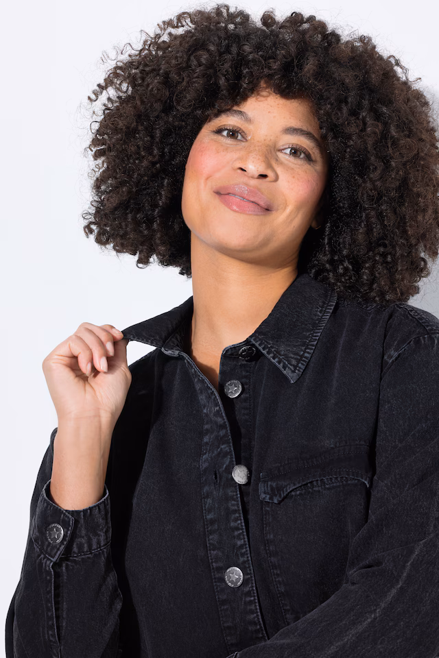 Shirt blouse, A-line, jeans, fringed edges