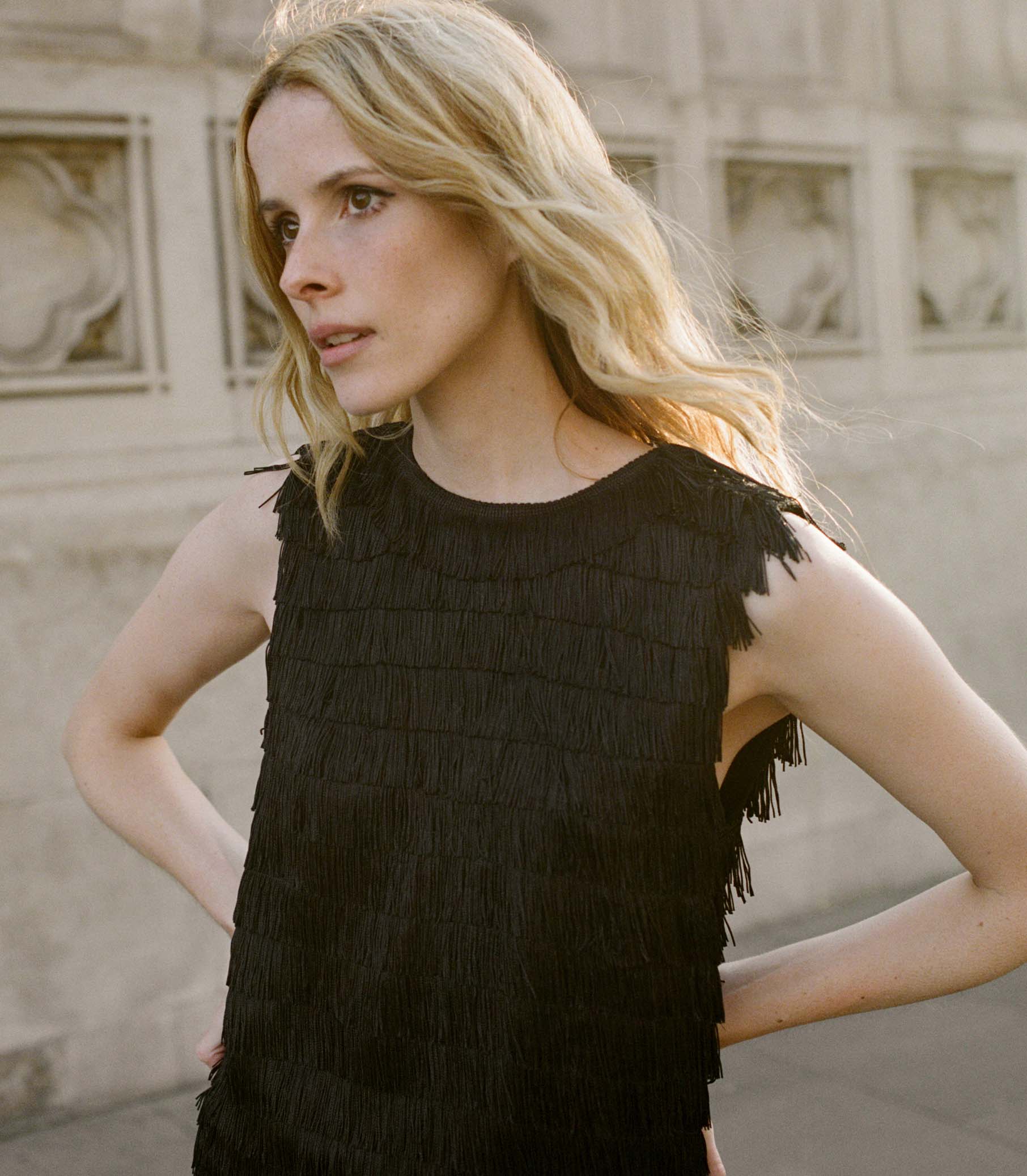 SOIRÉE TUNIC TOP -- BLACK