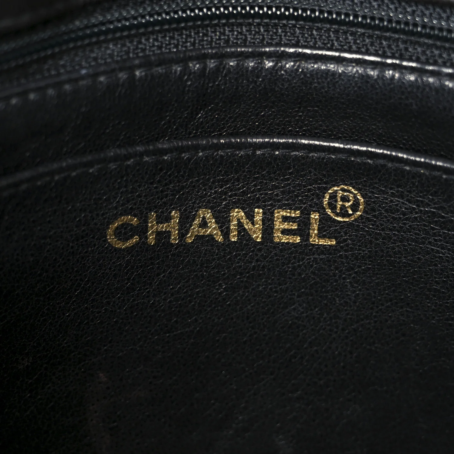 Patent Vertical Quilt Small Flap Black