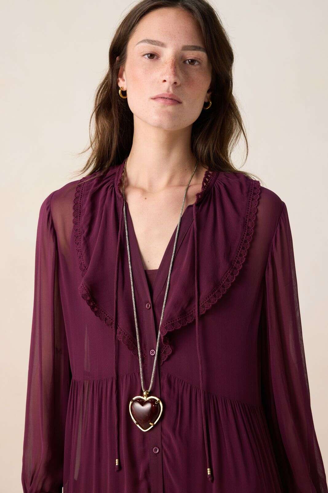 Donkerbruine resin ketting met hart