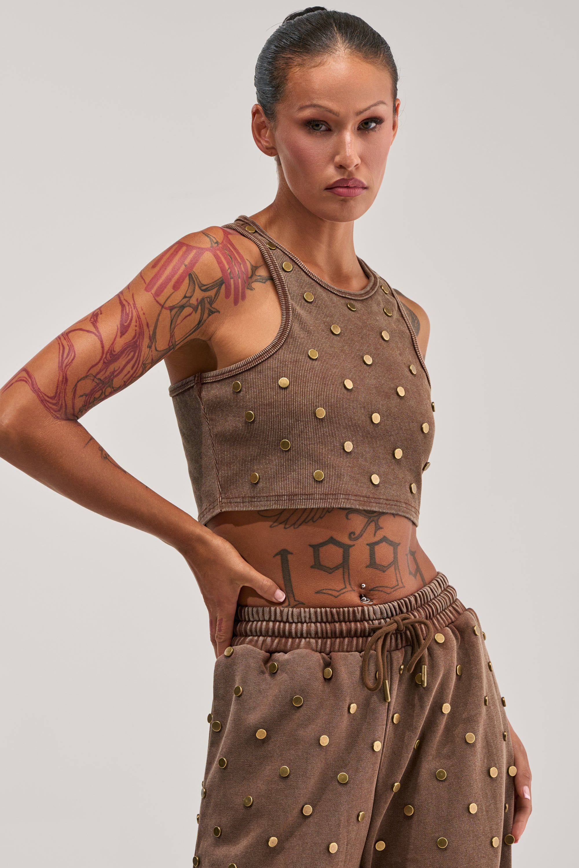 POPPING OFF TANK IN BROWN - Akira Store