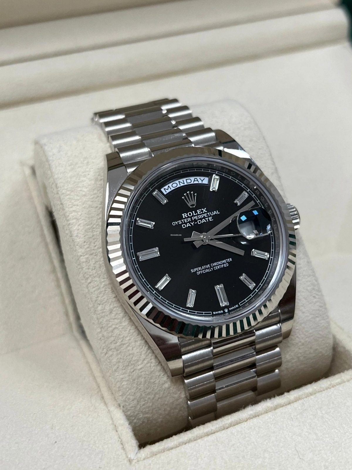 [Super Clone]RLX  Day-Date 40mm  Black Diamonds Dial 228236-0004