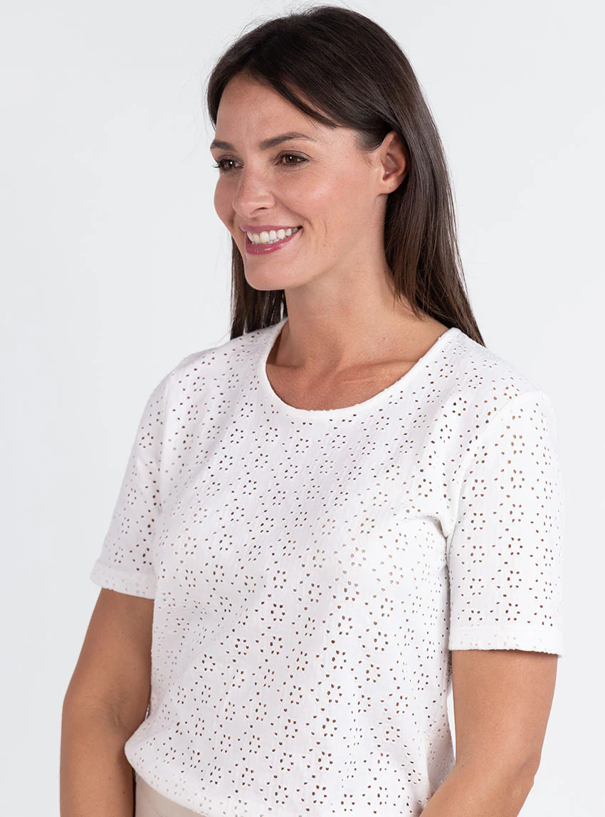 Tee-shirt femme en maille ajourée coton blanc crème