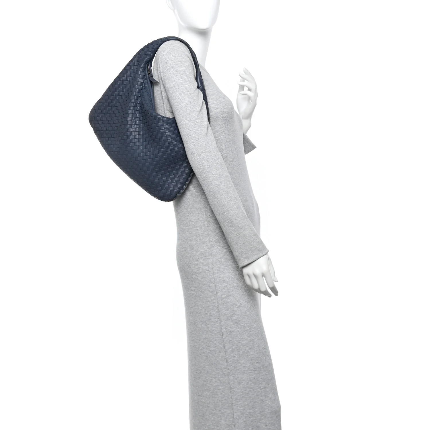 Nappa Intrecciato Medium Veneta Hobo Atlantic