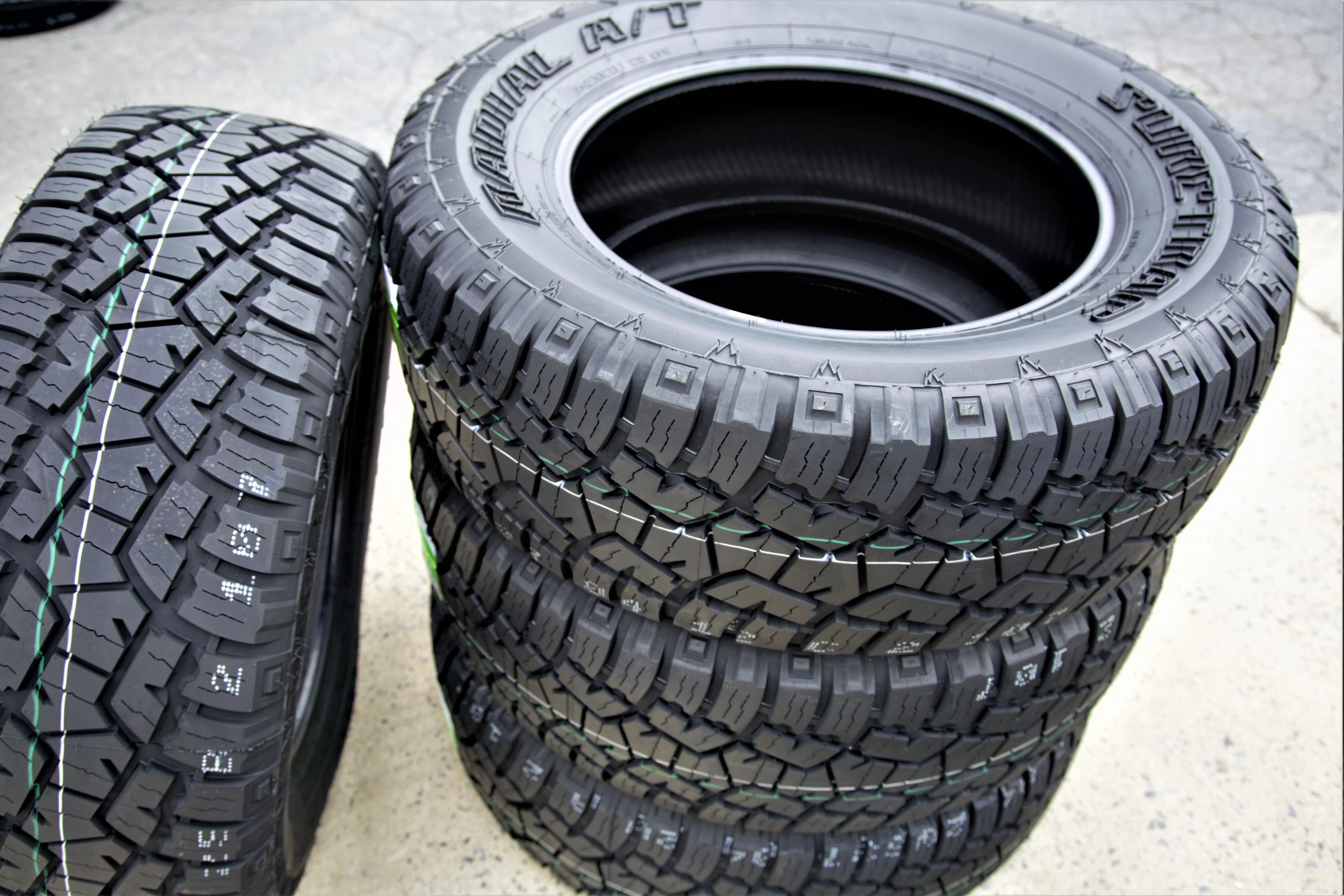 Suretrac Sierra Radial A/T LT 33X12.50R20 114S E 10 Ply AT All-Terrain Tire
