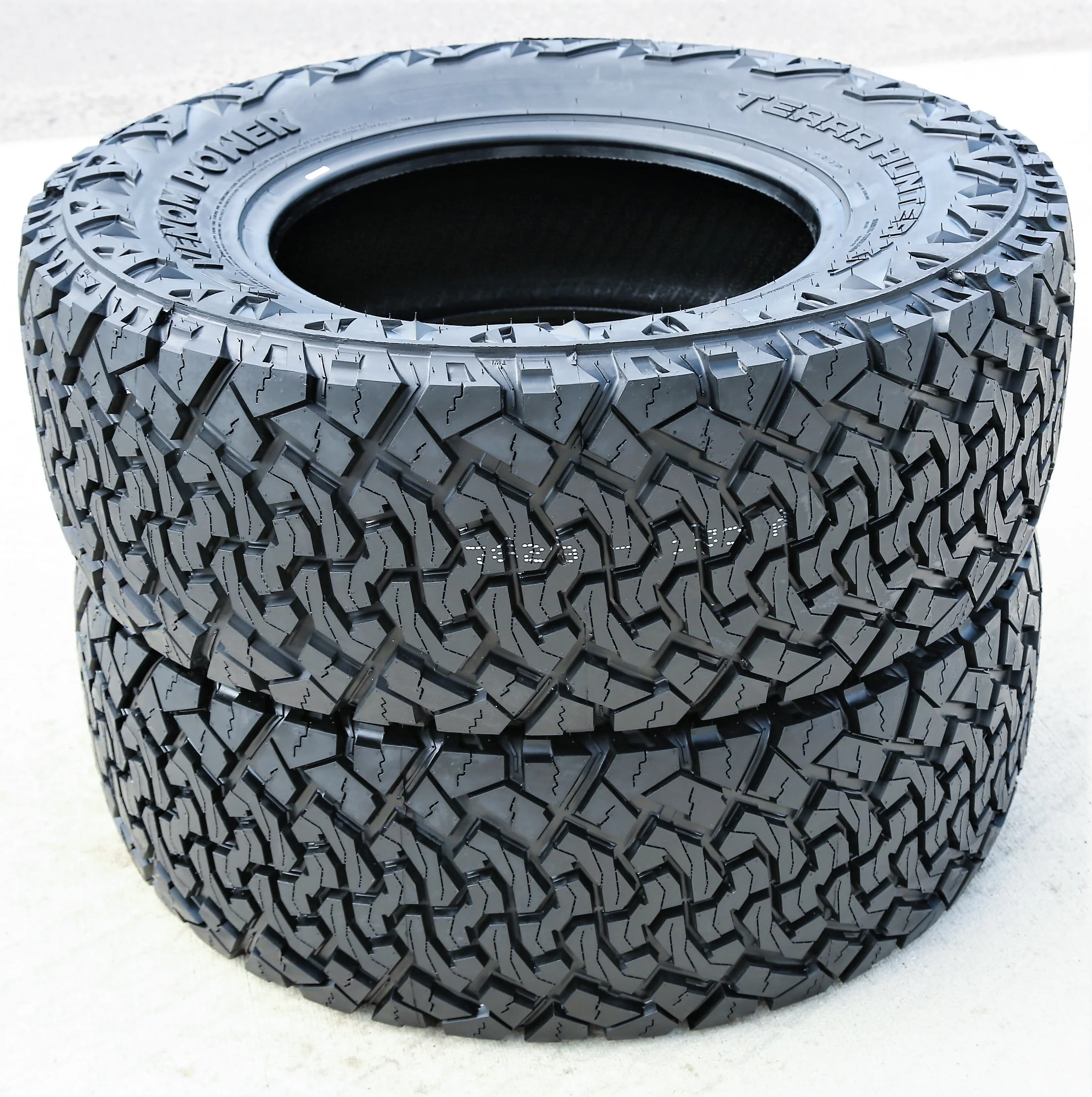 Venom Power Terra Hunter X/T 265/60R18 114T XL Extreme Terrain Tire