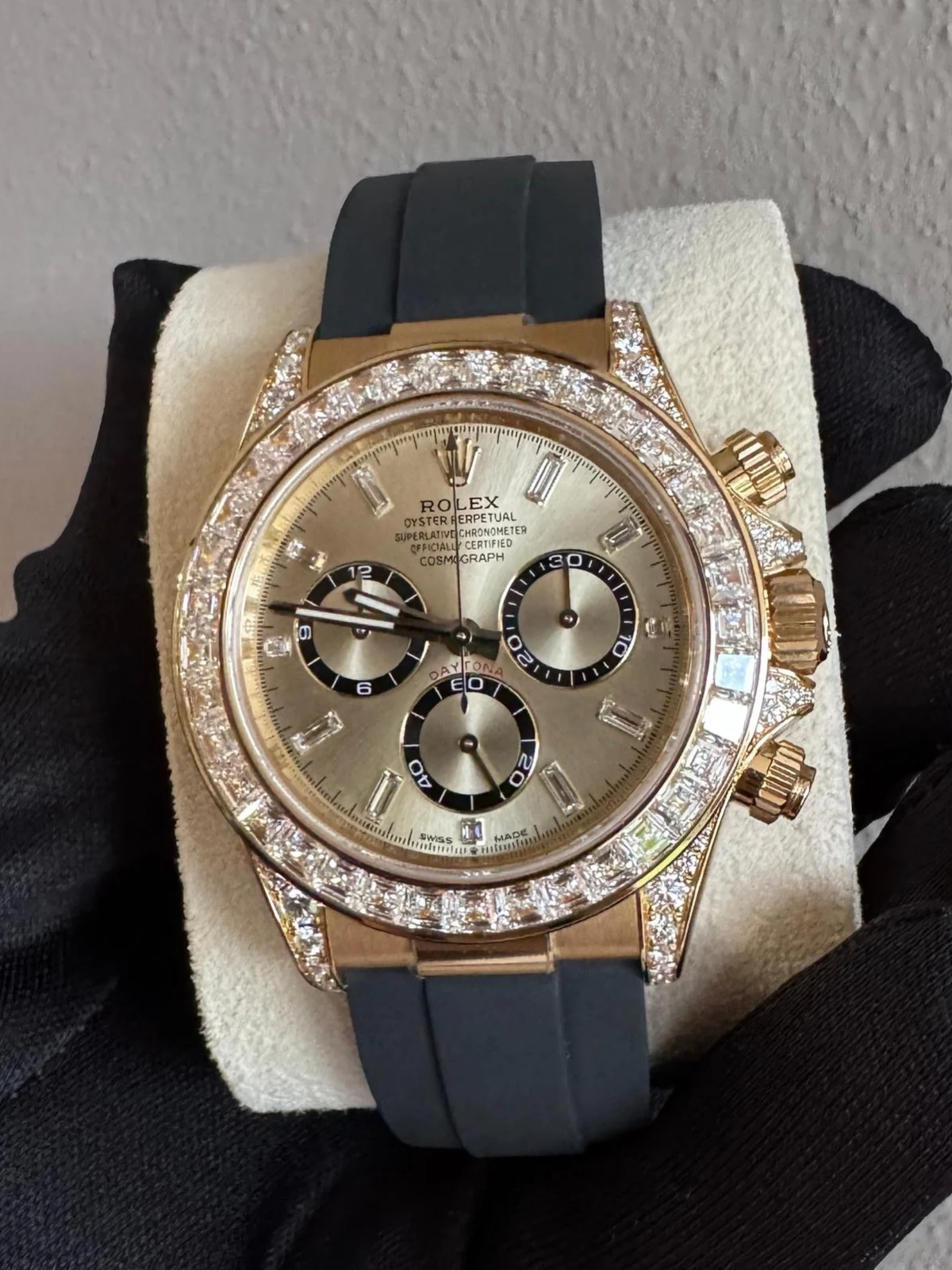 [Super Clone]Rolex Cosmograph Daytona 40mm Yellow Gold Diamond Baguette Champagne Dial Diamond Bezel Oysterflex - 126538TBR