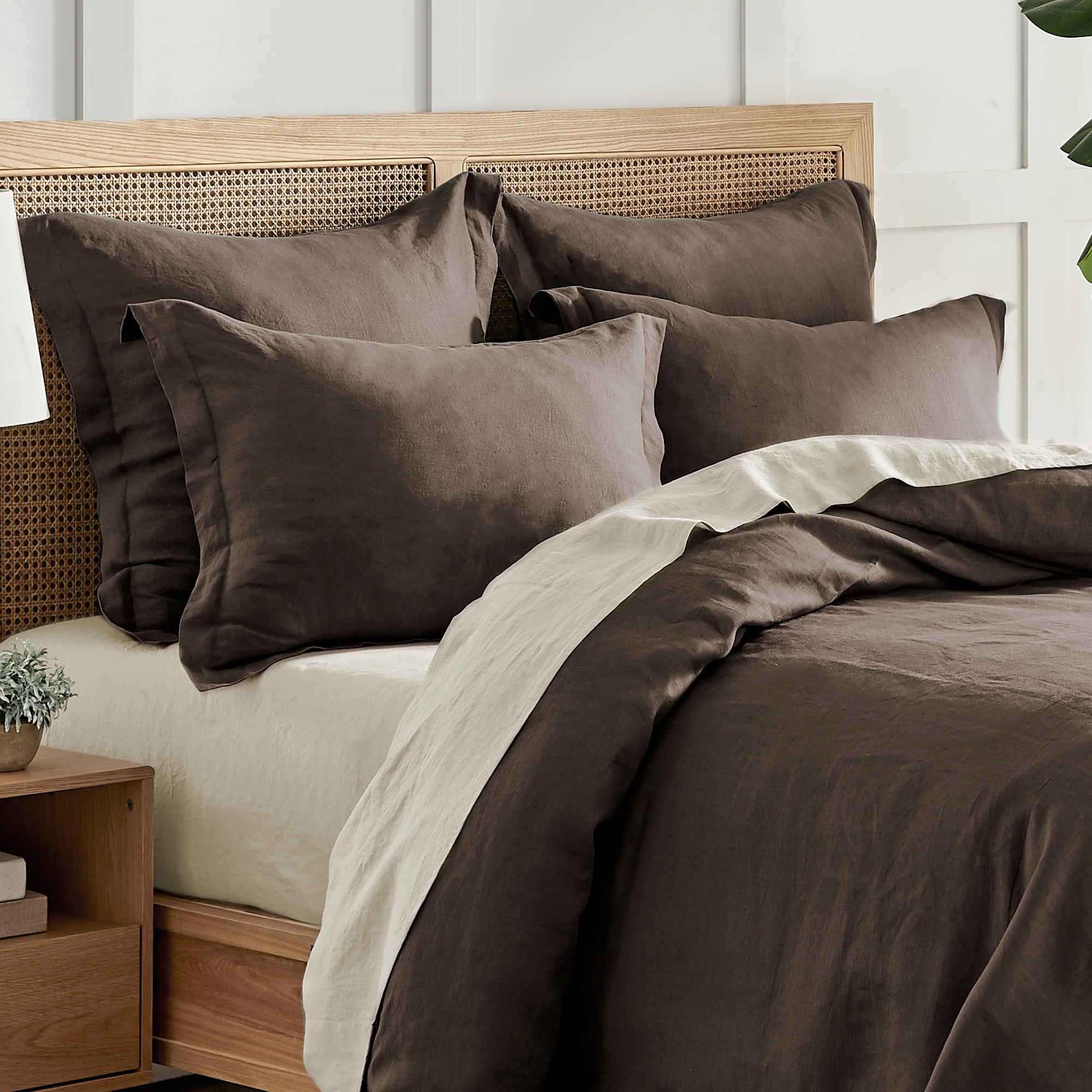 Levtex Home - 100% Linen - Queen Duvet Cover - Washed Linen - Cocoa - Duvet Cover Size (90x94in.)(Full/Queen/Cocoa)
