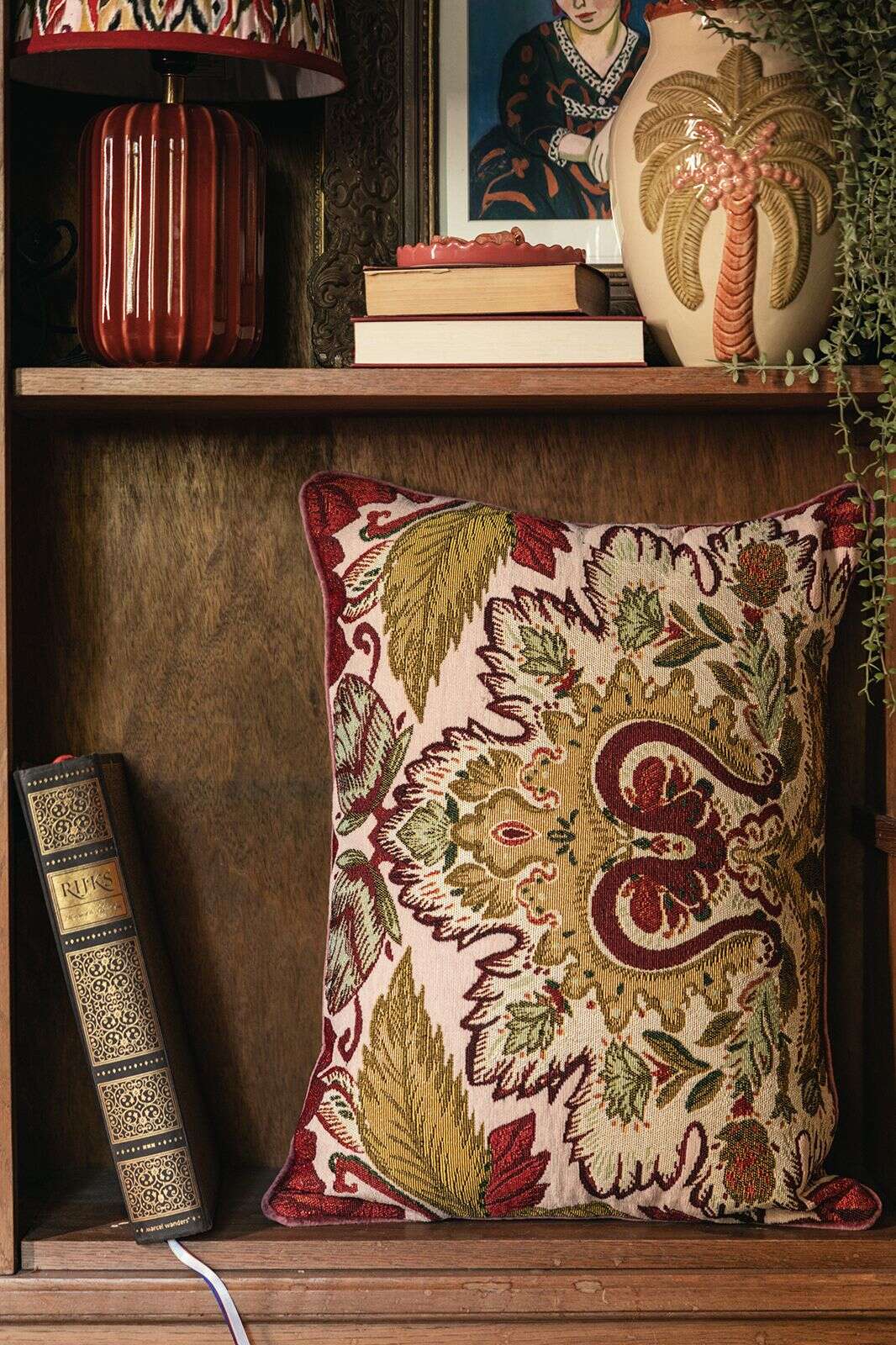 Rood ruffled schaaltje