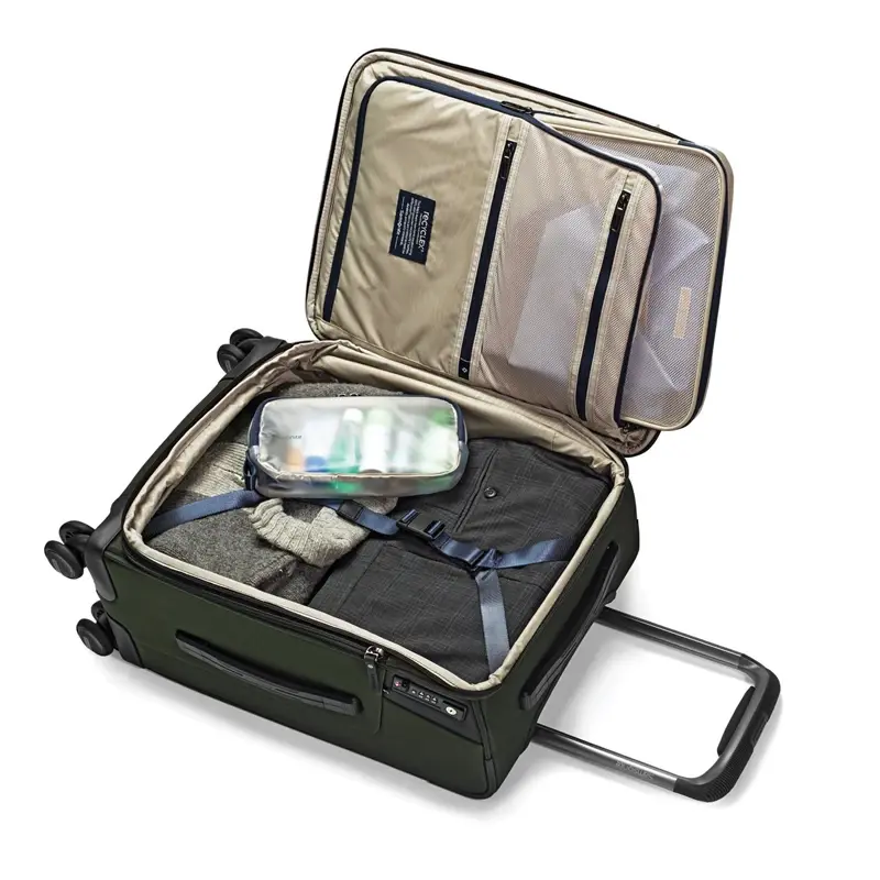 Forest Green Armage II Medium Expandable Spinner Spinner Luggage | 4936-FZCBA - SAMSONITE OUTLET