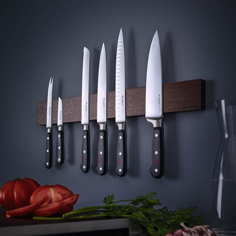 Classic brødkniv 23 cm dobbelttannet svart