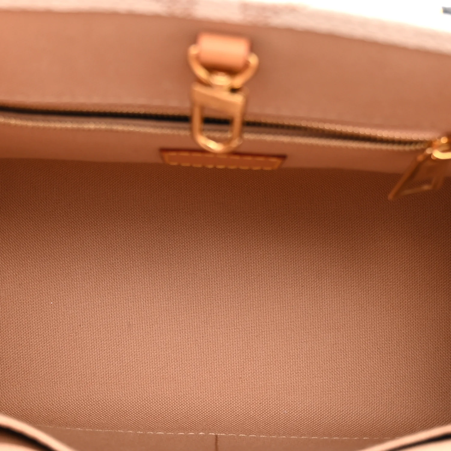 Monogram Dune Giant Onthego PM