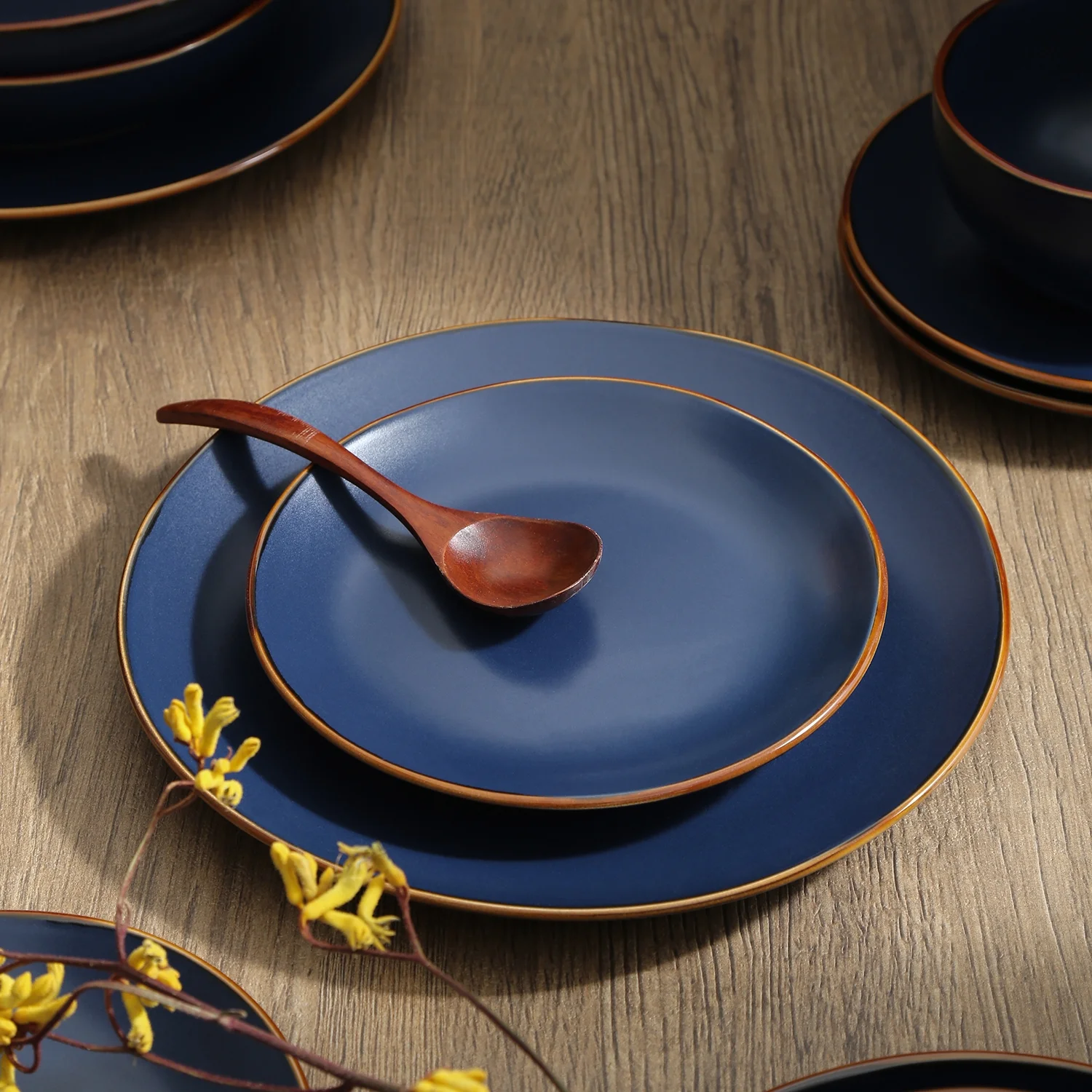 Brasa Stoneware Collection Dinnerware Set, 32 Piece Service for 8, Blue(Blue/32) Image 4