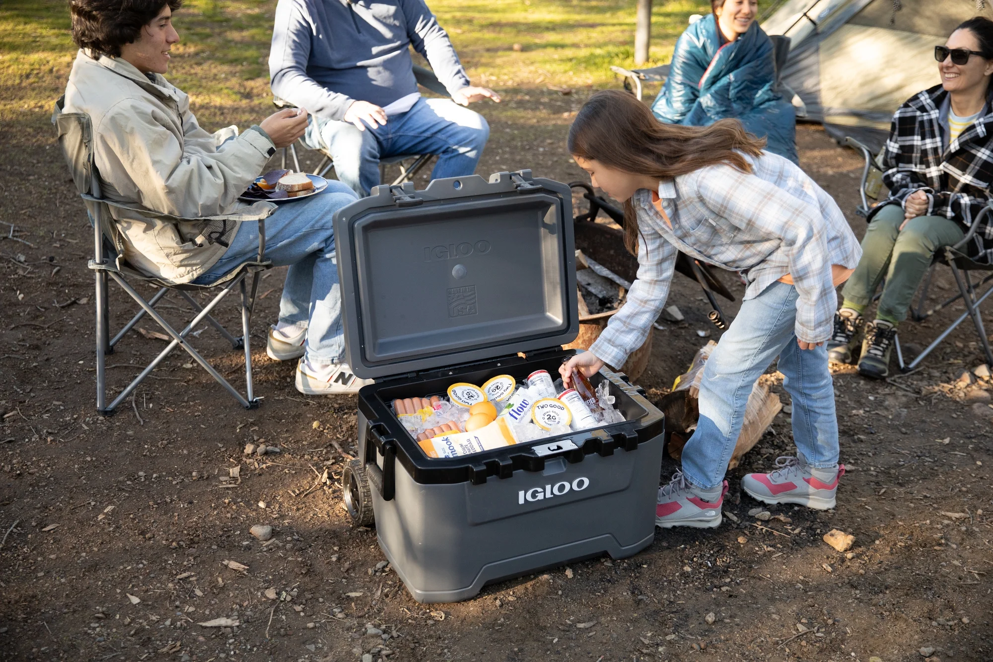 Igloo 52 QT Overland Ice Chest Cooler with Wheels, Gray