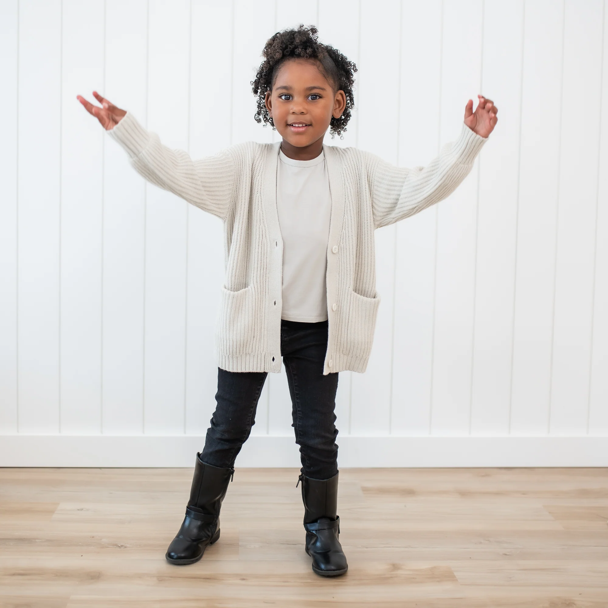 Chunky Knit Oversized Cardigan in Oat