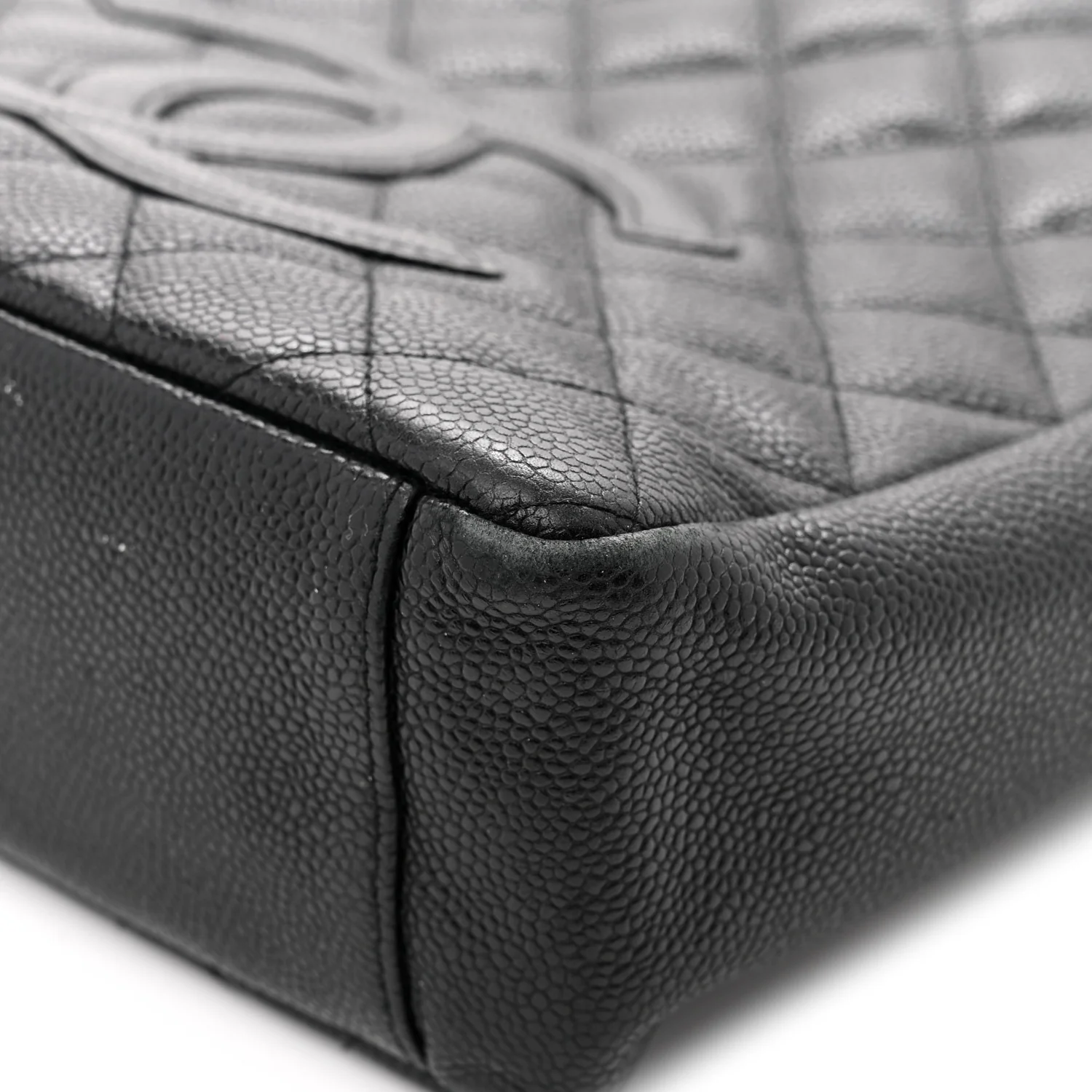 Caviar Quilted Petit Shopping Tote PST Black
