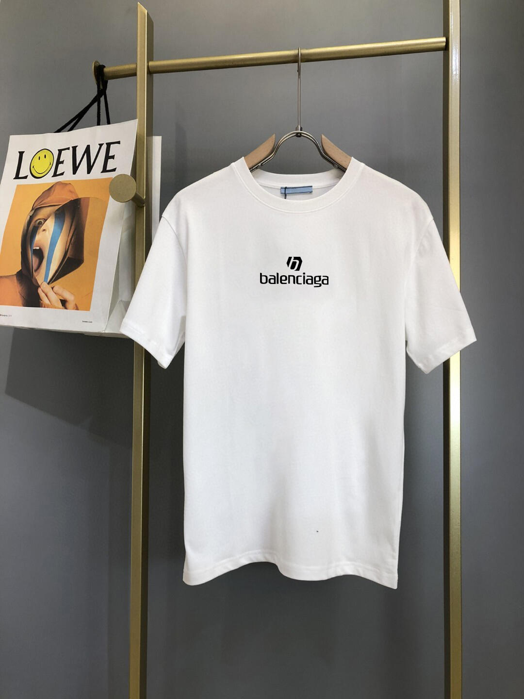 【BALENCIAGA】（バレンシアガ ）半袖 ご好評に付き再入荷！半袖Tシャツ