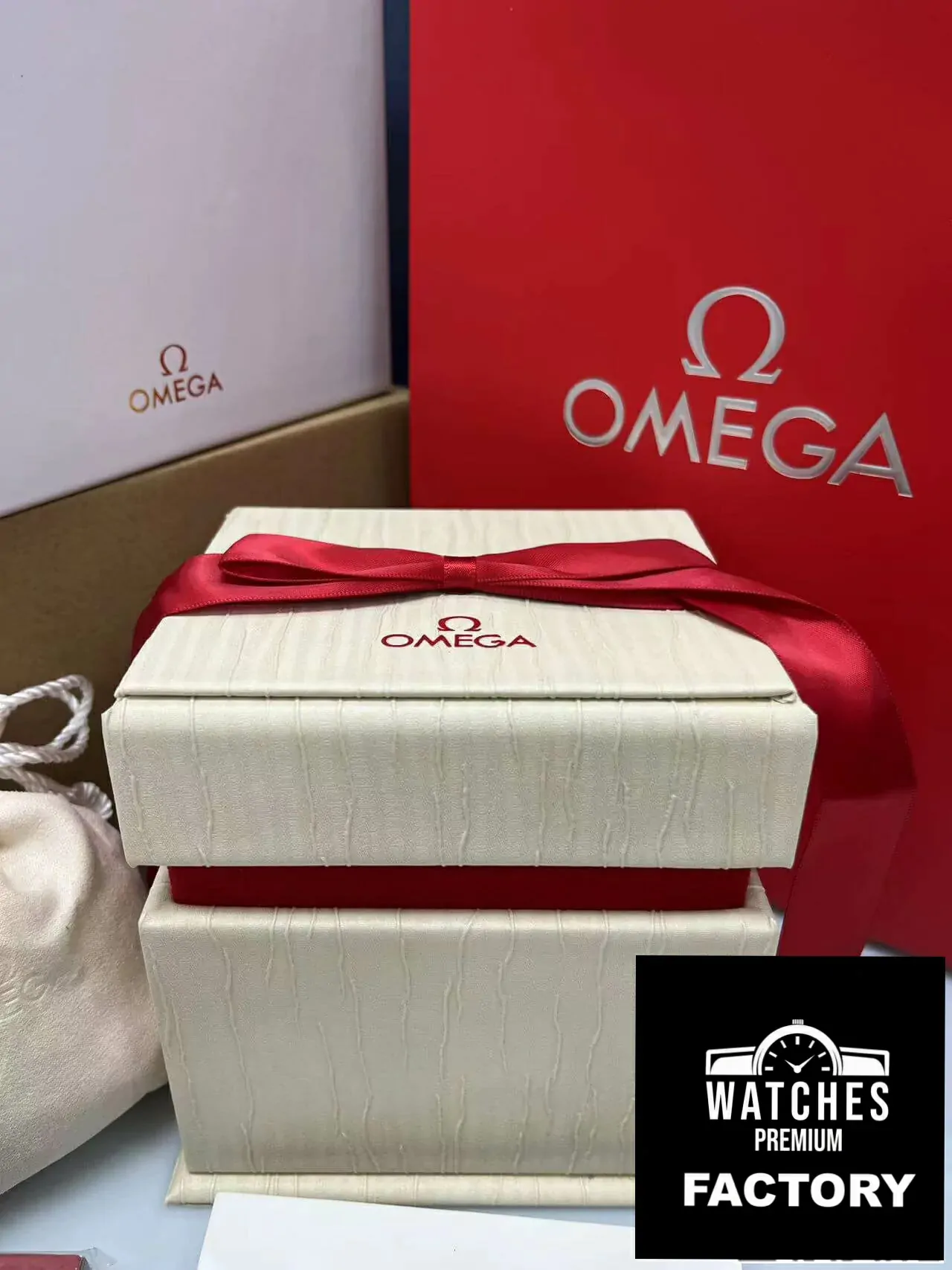 Replica Women Omega Box