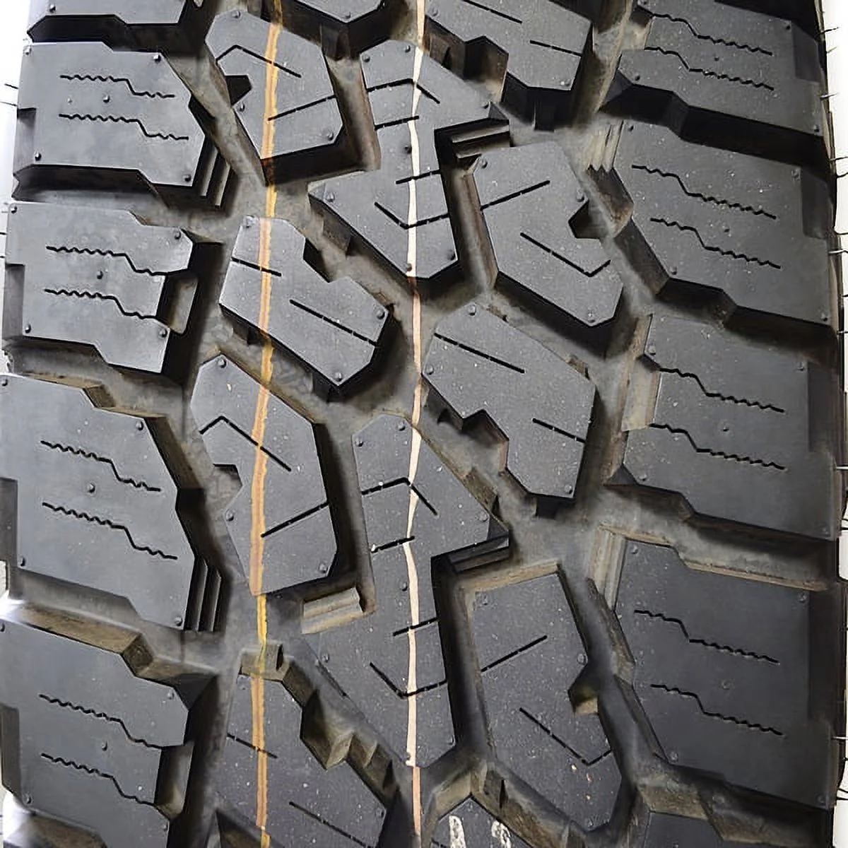 Falken Wildpeak A/T3W 265/65R18 114T BW All-Terrain Tire