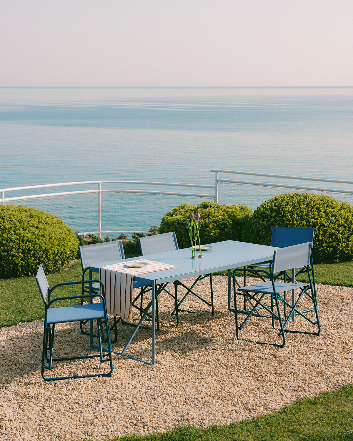 Bowye - Mesa de Exterior Rectangular de Metal y Vidrio (185x85 cm) Bowye