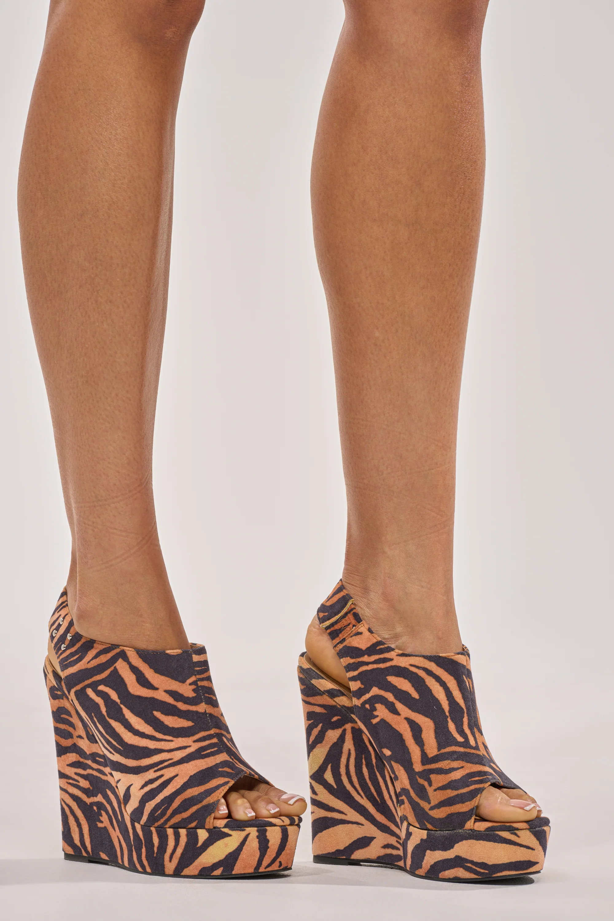 AZALEA WANG ARU TIGER WEDGE SANDAL - Akira Store