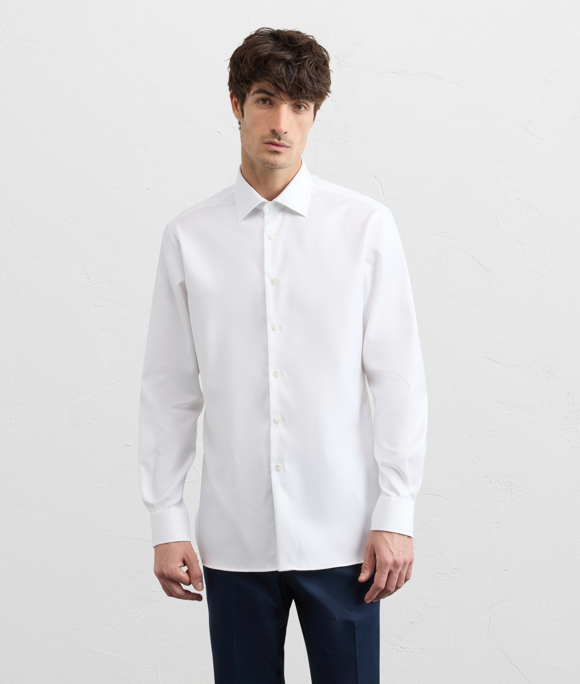 WHITE NON IRON COTTON SHIRT WITH MILANO COLLAR AND STANDARD CUFF WITH PINNED TIP
