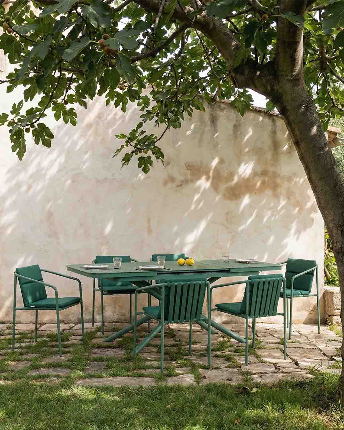 Set Kelsey - Vinke - Set de Mesa Extensible Rectangular (180-240x90 cm) Kelsey y 6 Sillas con Reposabrazos de Aluminio Vinke de Exterior